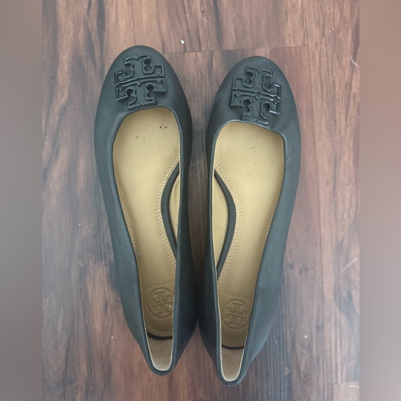Tory Burch Flats - Picture 3 of 6